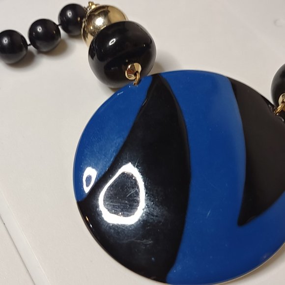 Black Plastic Bead Necklace With Large Metal Blue Pendant 25 Inches Long - Picture 8 of 12